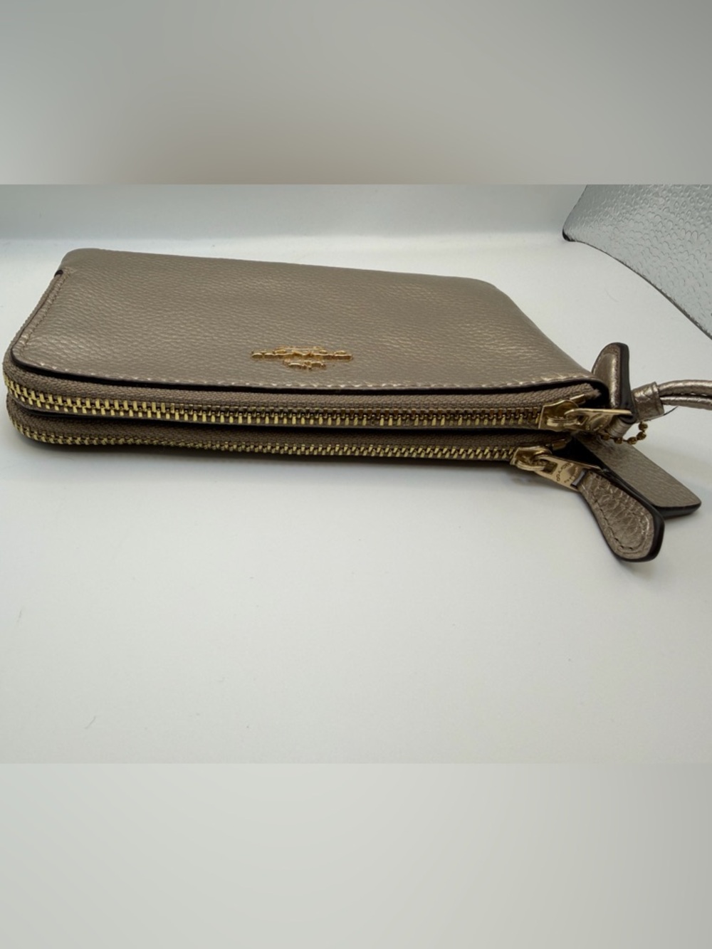 Coach Metallic Gold Pebbled Leather Double Zip Wristlet Pouch Wallet Clutch GUC - Picture 6 of 12